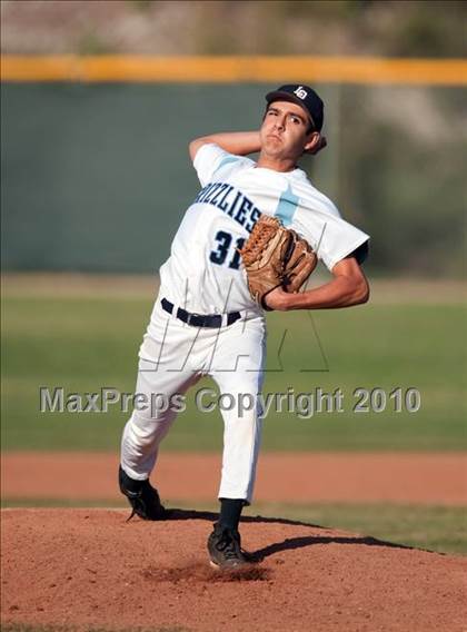 Thumbnail 1 in Alta Loma @ Los Osos photogallery.