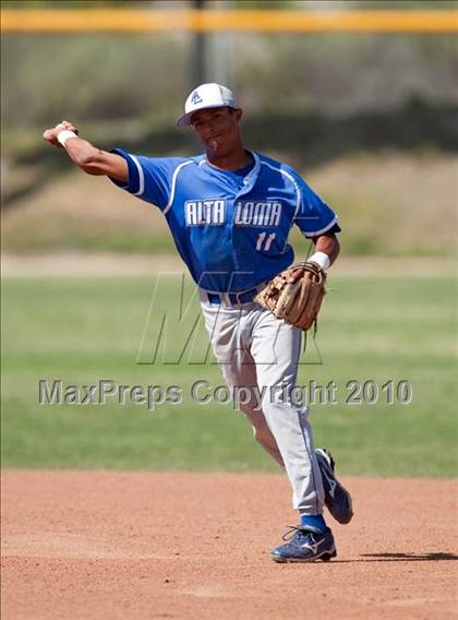Thumbnail 2 in Alta Loma @ Los Osos photogallery.