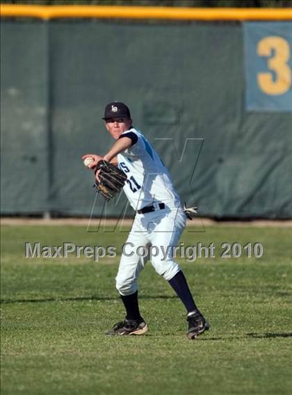 Thumbnail 2 in Alta Loma @ Los Osos photogallery.