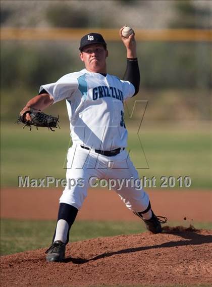 Thumbnail 2 in Alta Loma @ Los Osos photogallery.