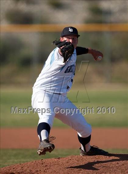 Thumbnail 2 in Alta Loma @ Los Osos photogallery.