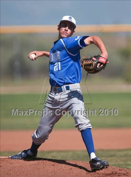 Thumbnail 1 in Alta Loma @ Los Osos photogallery.