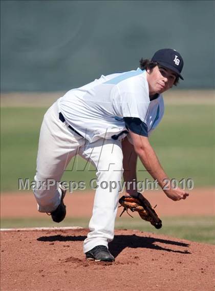 Thumbnail 3 in Alta Loma @ Los Osos photogallery.