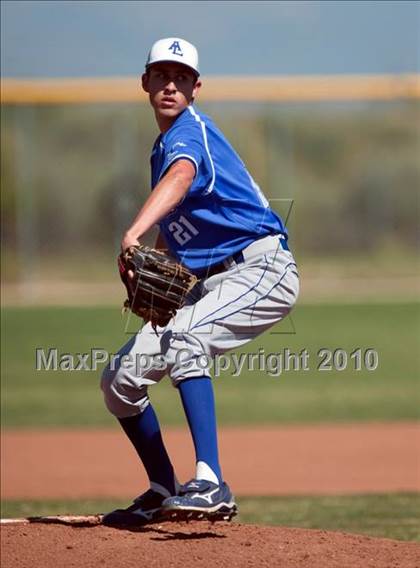Thumbnail 2 in Alta Loma @ Los Osos photogallery.