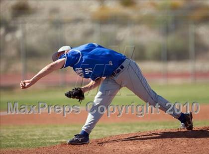 Thumbnail 1 in Alta Loma @ Los Osos photogallery.