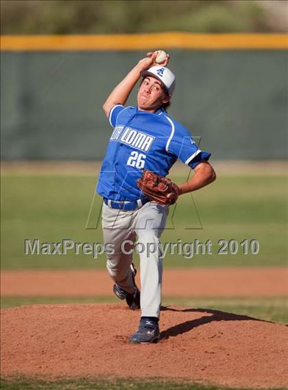 Thumbnail 1 in Alta Loma @ Los Osos photogallery.