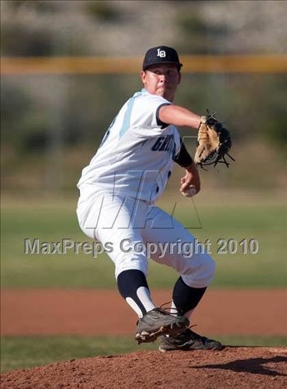 Thumbnail 1 in Alta Loma @ Los Osos photogallery.