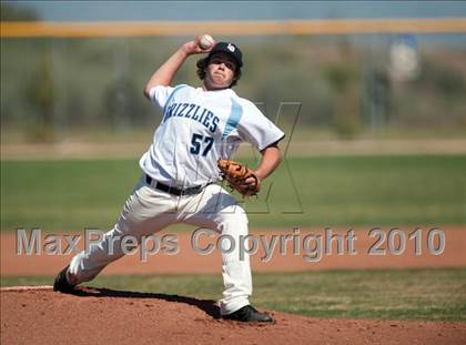Thumbnail 3 in Alta Loma @ Los Osos photogallery.