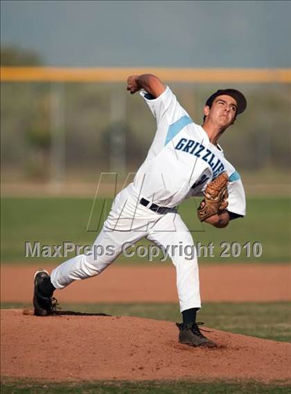 Thumbnail 3 in Alta Loma @ Los Osos photogallery.