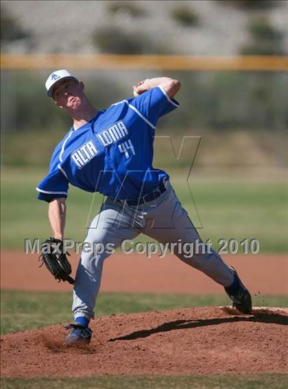 Thumbnail 3 in Alta Loma @ Los Osos photogallery.