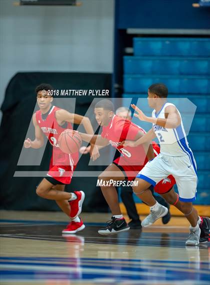 Thumbnail 3 in Seventy-First vs. Westover (Cumberland County Schools Basketball Holiday Classic) photogallery.