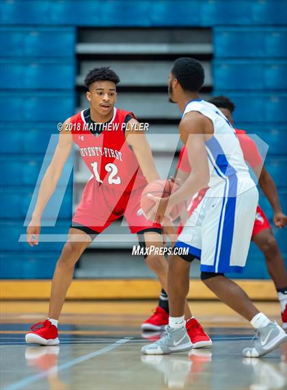 Thumbnail 1 in Seventy-First vs. Westover (Cumberland County Schools Basketball Holiday Classic) photogallery.