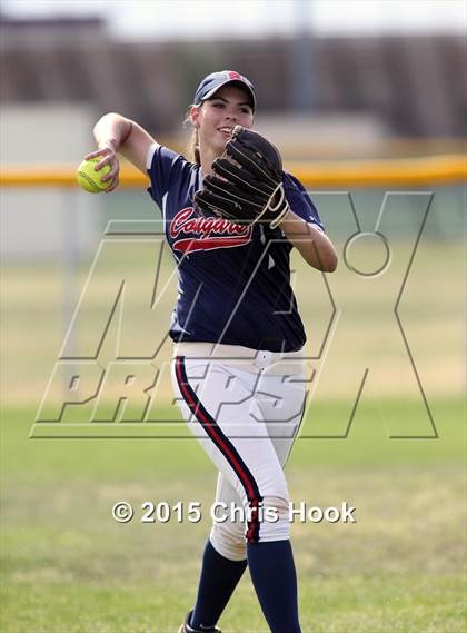 Thumbnail 1 in Sahuaro @ Desert View photogallery.