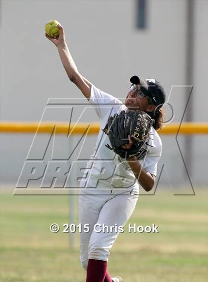 Thumbnail 2 in Sahuaro @ Desert View photogallery.