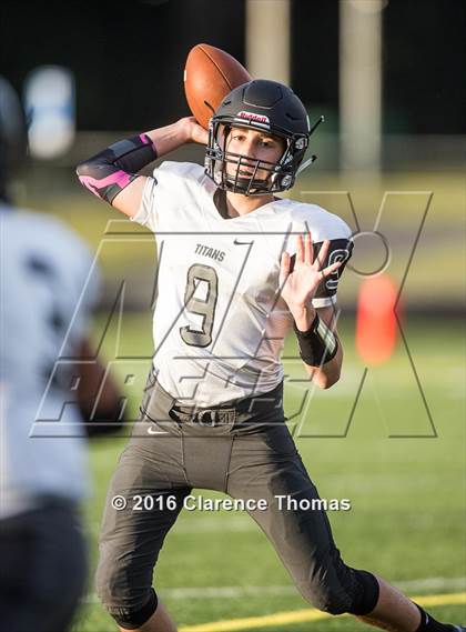 Thumbnail 2 in Dominion @ Loudoun Valley photogallery.