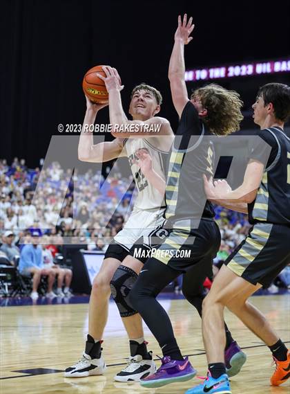 Thumbnail 2 in Graford vs. Jayton (UIL 1A Basketball State Final) photogallery.