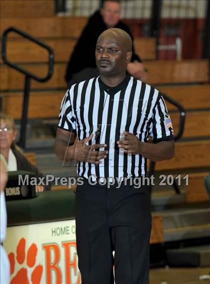 Thumbnail 2 in Upland vs. Arlington (Lady Bears Holiday Classic) photogallery.
