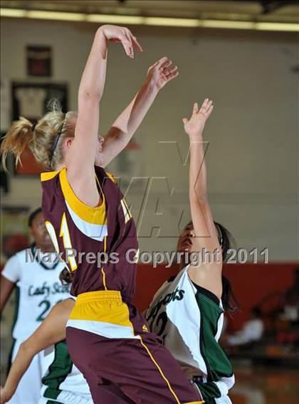 Thumbnail 2 in Upland vs. Arlington (Lady Bears Holiday Classic) photogallery.