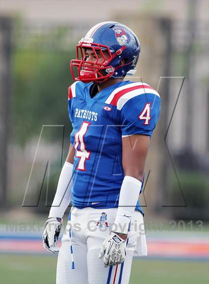 Thumbnail 2 in Salpointe Catholic @ Liberty (Sollenberger Classic) photogallery.