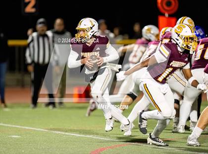 Thumbnail 1 in Simi Valley vs. La Habra (CIF SS D3 Quarter Final) photogallery.