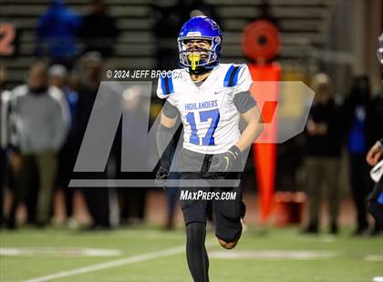 Thumbnail 1 in Simi Valley vs. La Habra (CIF SS D3 Quarter Final) photogallery.