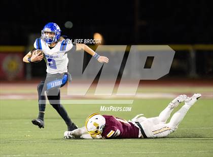 Thumbnail 1 in Simi Valley vs. La Habra (CIF SS D3 Quarter Final) photogallery.