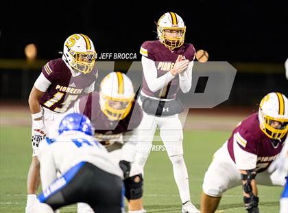 Thumbnail 3 in Simi Valley vs. La Habra (CIF SS D3 Quarter Final) photogallery.