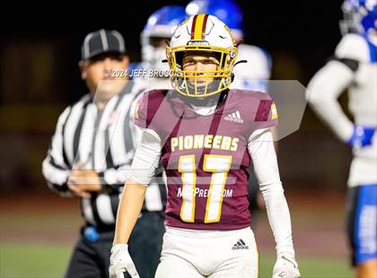 Thumbnail 3 in Simi Valley vs. La Habra (CIF SS D3 Quarter Final) photogallery.