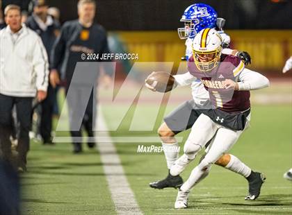 Thumbnail 1 in Simi Valley vs. La Habra (CIF SS D3 Quarter Final) photogallery.