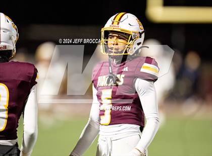 Thumbnail 1 in Simi Valley vs. La Habra (CIF SS D3 Quarter Final) photogallery.