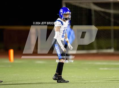 Thumbnail 2 in Simi Valley vs. La Habra (CIF SS D3 Quarter Final) photogallery.