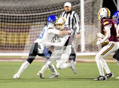 Thumbnail 3 in Simi Valley vs. La Habra (CIF SS D3 Quarter Final) photogallery.