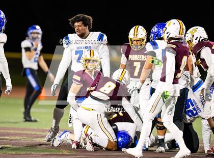 Thumbnail 2 in Simi Valley vs. La Habra (CIF SS D3 Quarter Final) photogallery.