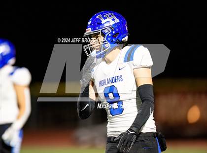 Thumbnail 2 in Simi Valley vs. La Habra (CIF SS D3 Quarter Final) photogallery.