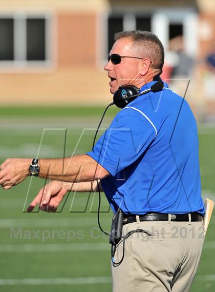 Thumbnail 3 in Abilene vs. Midway (UIL 5A Division 2 Regional Playoff) photogallery.