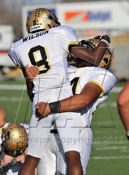Thumbnail 1 in Abilene vs. Midway (UIL 5A Division 2 Regional Playoff) photogallery.