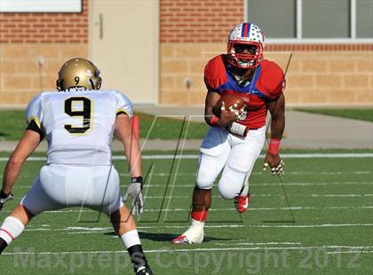 Thumbnail 2 in Abilene vs. Midway (UIL 5A Division 2 Regional Playoff) photogallery.