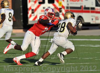 Thumbnail 3 in Abilene vs. Midway (UIL 5A Division 2 Regional Playoff) photogallery.