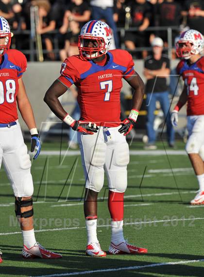 Thumbnail 3 in Abilene vs. Midway (UIL 5A Division 2 Regional Playoff) photogallery.