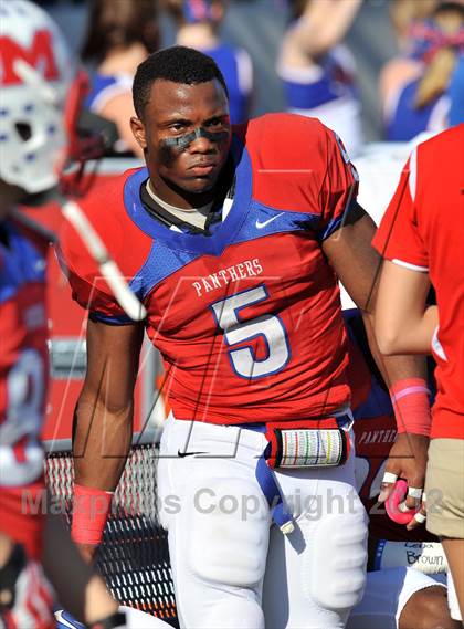 Thumbnail 2 in Abilene vs. Midway (UIL 5A Division 2 Regional Playoff) photogallery.