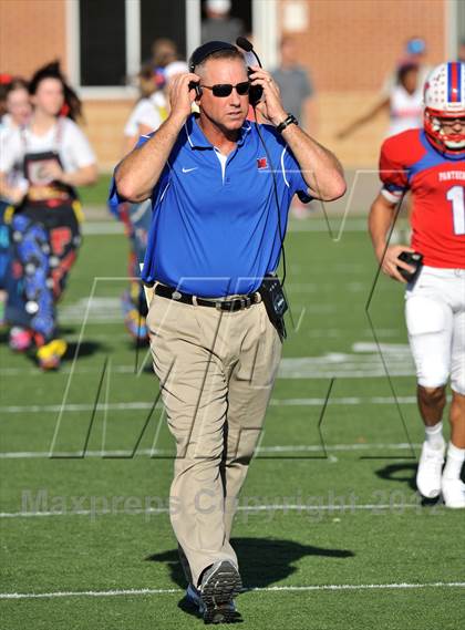 Thumbnail 1 in Abilene vs. Midway (UIL 5A Division 2 Regional Playoff) photogallery.