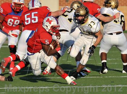 Thumbnail 2 in Abilene vs. Midway (UIL 5A Division 2 Regional Playoff) photogallery.