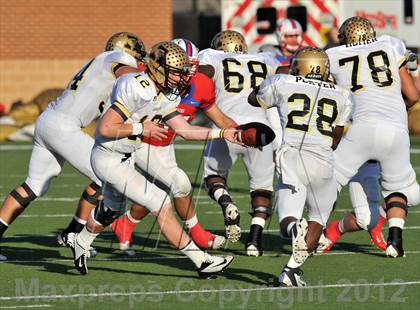 Thumbnail 2 in Abilene vs. Midway (UIL 5A Division 2 Regional Playoff) photogallery.