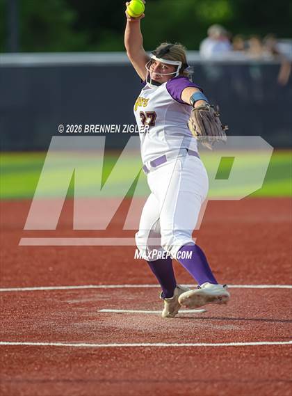Thumbnail 2 in West Monroe vs. Benton photogallery.