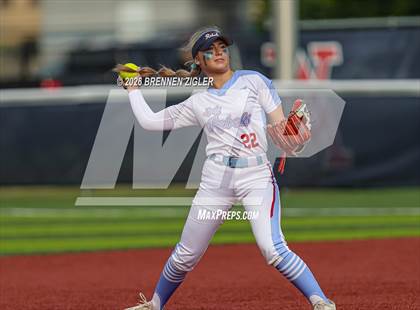 Thumbnail 1 in West Monroe vs. Benton photogallery.