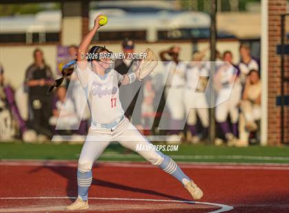 Thumbnail 3 in West Monroe vs. Benton photogallery.