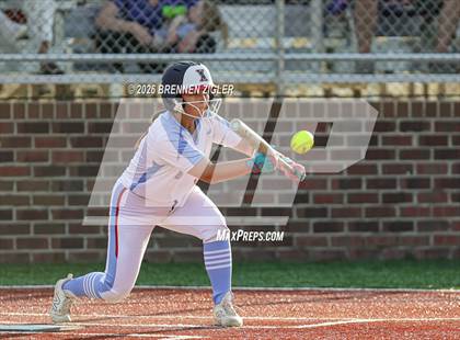 Thumbnail 3 in West Monroe vs. Benton photogallery.