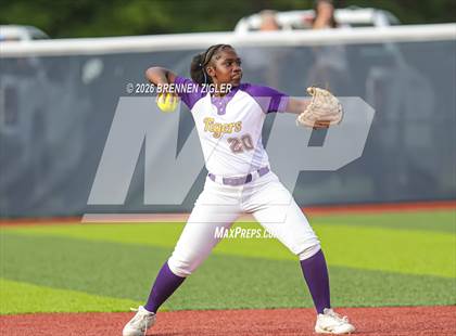 Thumbnail 3 in West Monroe vs. Benton photogallery.