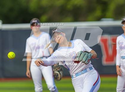 Thumbnail 1 in West Monroe vs. Benton photogallery.