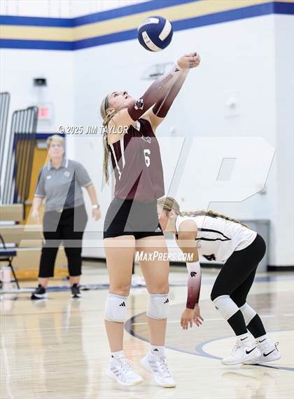 Thumbnail 3 in Saint Jo vs. Graford photogallery.